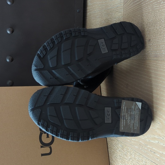 UGG K Butte II CR Winter Boots, Kids Size 13, Black NIB - Picture 7 of 9